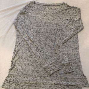 Super soft top! Never worn